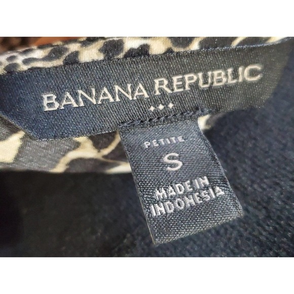 Banana Republic Women's Multicolor Snack Print Square Neck Sleeve Top Blouse PS - Picture 8 of 9